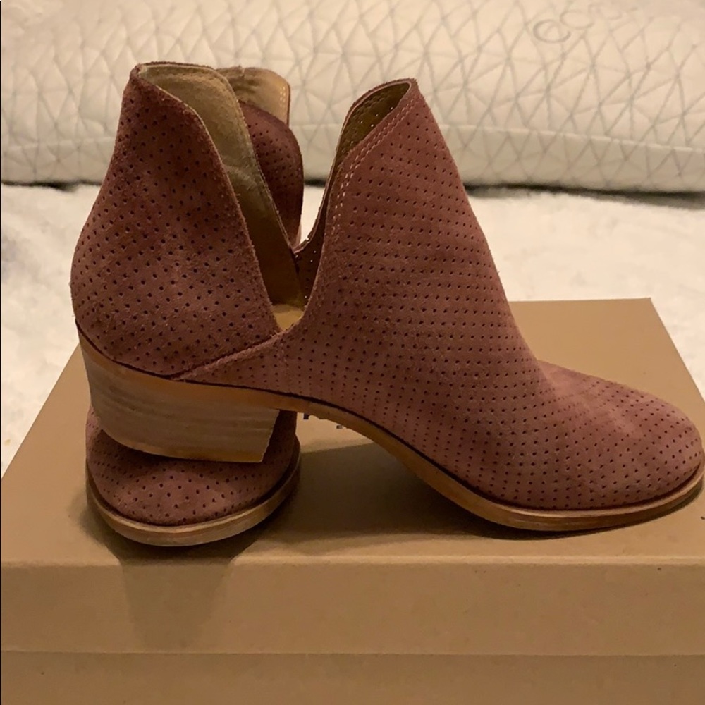 Suede bootie